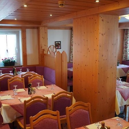 Hotel Alpenrose Passo Rolle Bagian luar foto