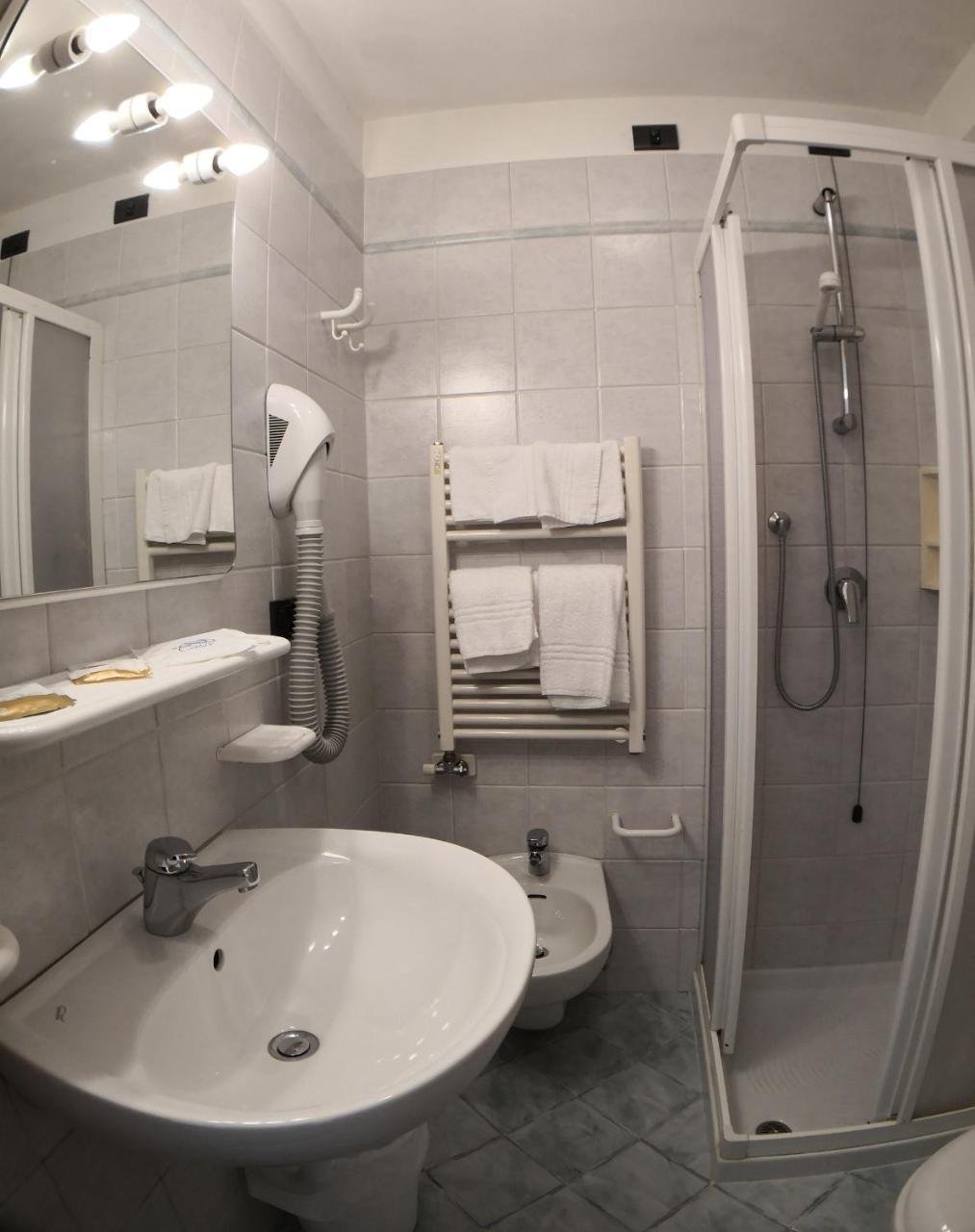 Hotel Alpenrose Passo Rolle Bagian luar foto